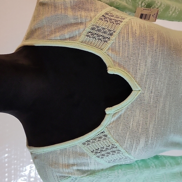 No Boundaries lightweight notch neck mint green sweater top size medium NWT - Picture 2 of 12